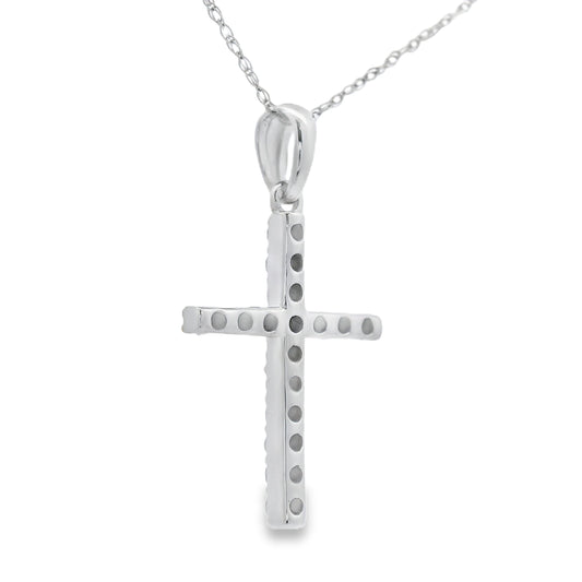 Colgante de cruz religiosa con diamante de 0,25 ct en oro blanco de 14 kt