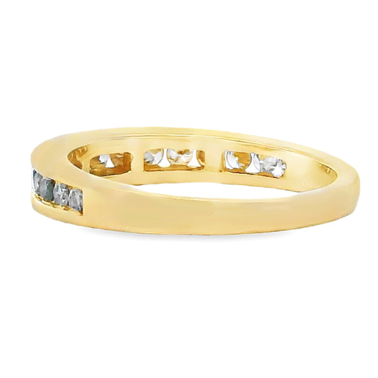 Anillo de boda con diamante de .35ct en oro amarillo de 14kt