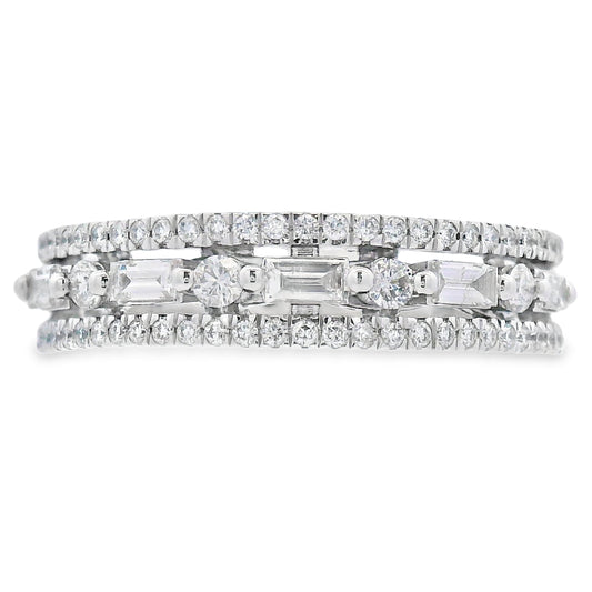 Anillos de banda de moda con diamantes de .50qt en oro blanco de 14kt