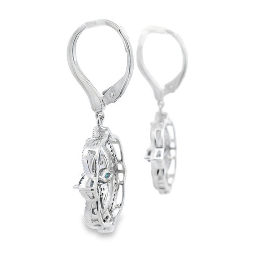 Pendientes colgantes de zafiro y diamantes de 2,04 quilates en oro blanco de 14 quilates