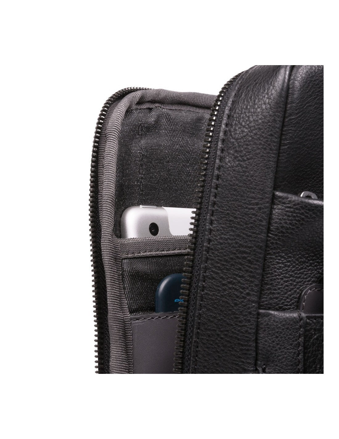 Piquadro, Tallin, Leather Bag, Mono Sling, Black, For Men, 20 x 33 x 5 cm