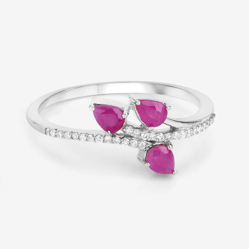Anillo de oro blanco de 14K con rubí genuino de 0.68 quilates y diamantes blancos