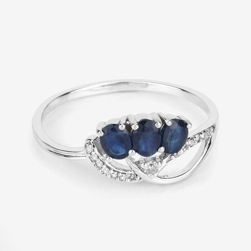 Anillo de oro blanco de 14K con zafiro azul genuino de 0,65 quilates y diamantes blancos