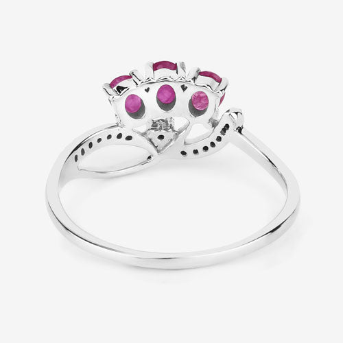 Anillo de oro blanco de 14K con rubí auténtico de 0,71 quilates y diamantes blancos